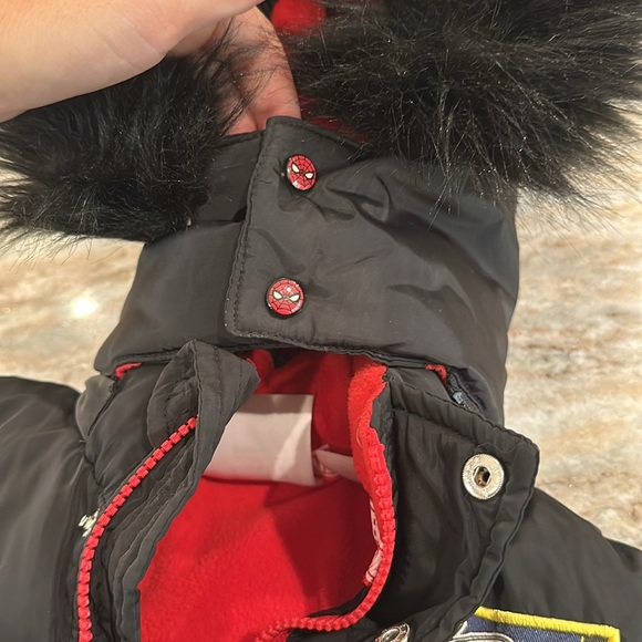 2T Spiderman Coat - Picture 5 of 10
